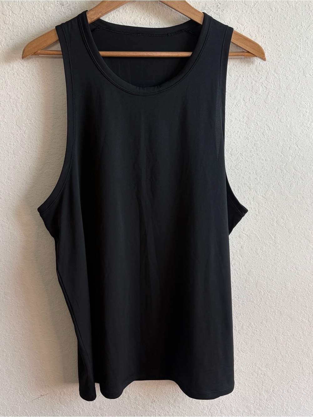 Lululemon Men’s Black Athletic Tank Size Large